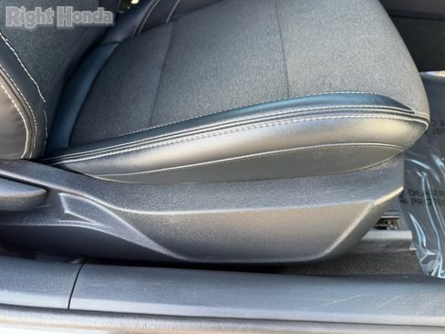 Used 2024 Ford Mustang Convertible image 14