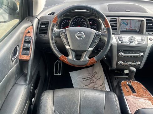 Used 2011 Nissan Murano LE w/ Navigation Pkg image 2