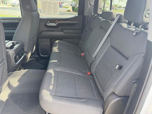 Used 2022 GMC Sierra 1500 Elevation w/ Preferred Package AWD/4WD image 6