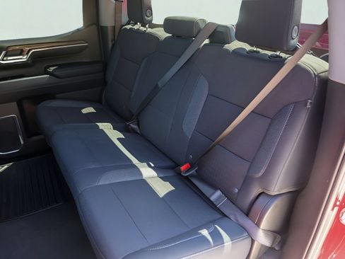 Used 2024 Chevrolet Silverado 1500 LT AWD/4WD image 26
