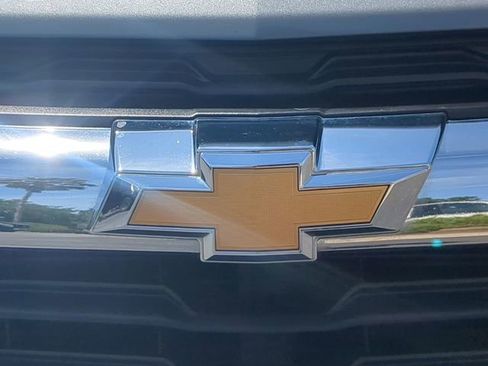 Used 2025 Chevrolet TrailBlazer LT AWD/4WD image 13