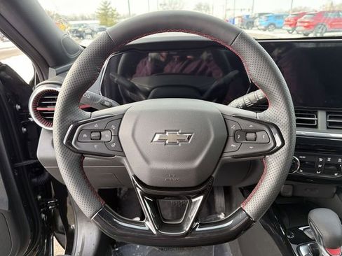 New 2026 Chevrolet Trax RS w/ Sunroof Package image 35