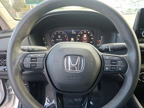 Used 2023 Honda Accord LX image 18