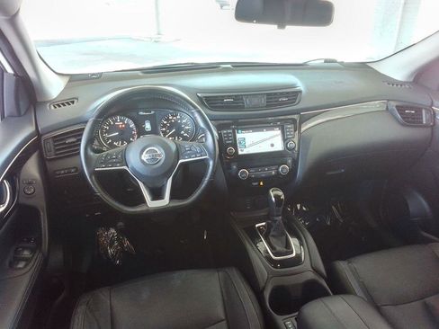 Used 2017 Nissan Rogue Sport SL FWD image 7