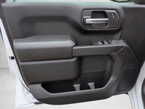 Used 2026 Chevrolet Silverado 1500 Custom w/ LPO, Dark Essentials Package AWD/4WD image 11