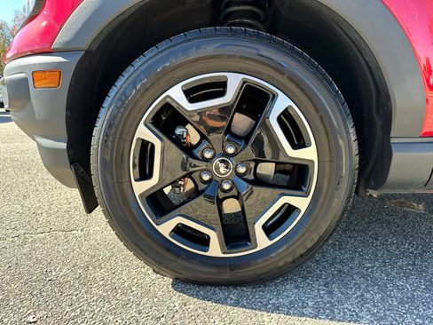 Used 2021 Ford Bronco Sport Outer Banks image 11