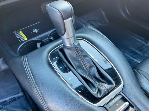 Used 2024 Honda HR-V EX-L image 16