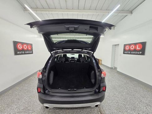 Used 2021 Ford Escape SEL w/ Technology Package FWD image 17