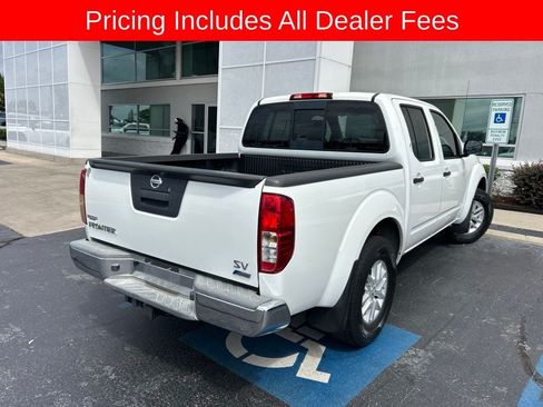 Used 2018 Nissan Frontier SV RWD image 6