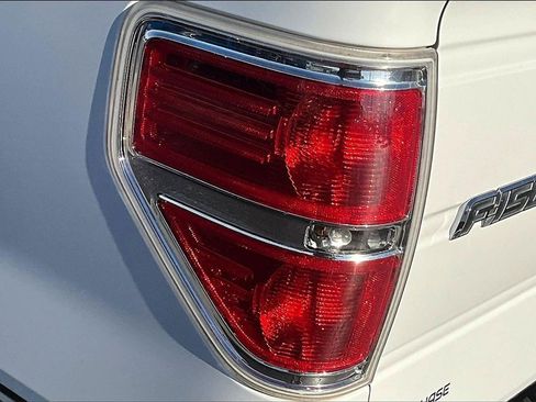 Used 2012 Ford F150 Lariat image 23