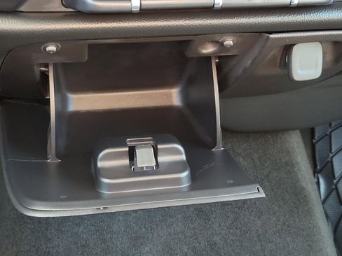 Used 2018 Chevrolet Silverado 1500 Custom w/ Custom Value Package image 27