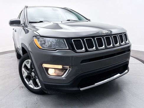 Used 2019 Jeep Compass Limited image 3