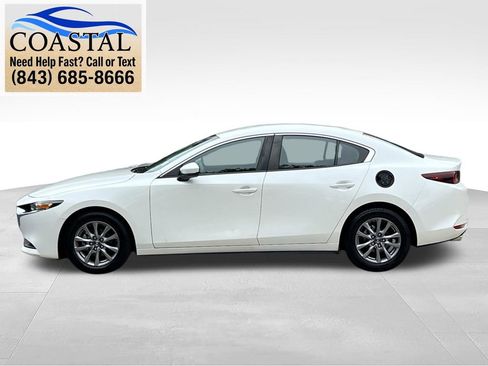 Used 2022 MAZDA MAZDA3 s FWD image 12