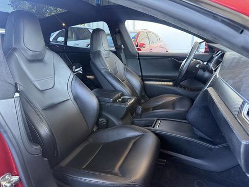 Used 2016 Tesla Model S 90D image 18