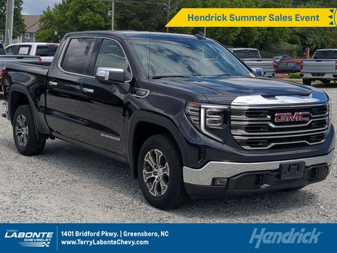 Used 2025 GMC Sierra 1500 SLT RWD image 1