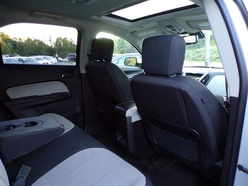 Used 2011 Chevrolet Equinox LT w/ Driver Convenience Package image 23