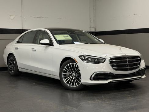 New 2026 Mercedes-Benz S 580 4MATIC Sedan image 2