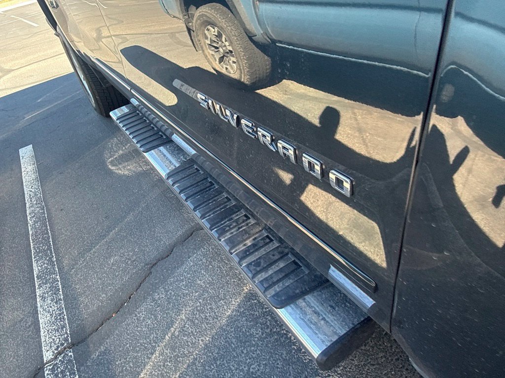 Used 2017 Chevrolet Silverado 1500 LT w/ All Star Edition RWD image 5