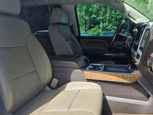 Used 2017 GMC Sierra 3500 SLT w/ Duramax Plus Package image 32