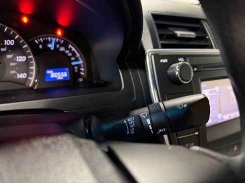 Used 2015 Toyota Camry LE image 36