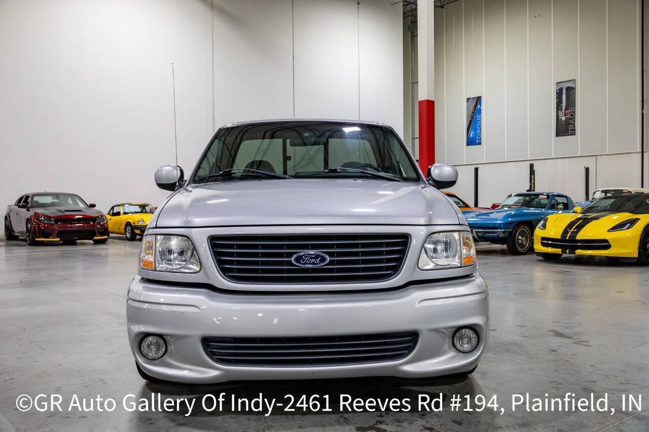 Used 2001 Ford F150 Lightning RWD image 10