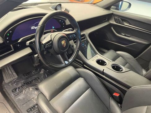 Used 2024 Porsche Taycan 4 Cross Turismo image 4