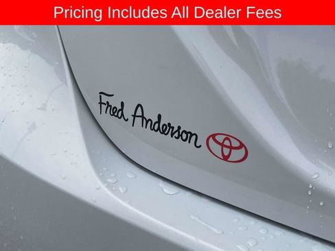 Used 2024 Toyota Camry XSE FWD image 11