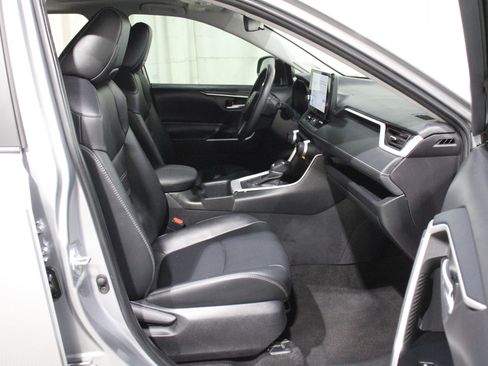 Used 2025 Toyota RAV4 XLE Premium w/ Weather Package FWD image 29