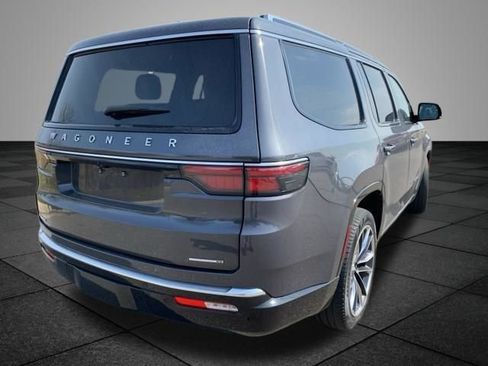 Used 2023 Jeep Wagoneer Series III w/ Premium Group I image 18