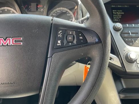 Used 2017 GMC Terrain SLE FWD image 13