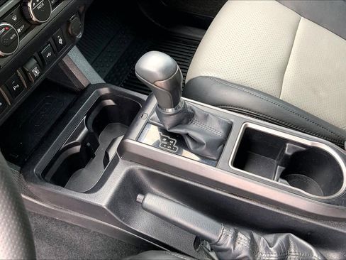 Used 2023 Toyota Tacoma TRD Sport w/ Technology Package image 17