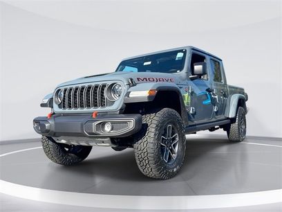 New 2025 Jeep Gladiator Mojave w/ Convenience Group