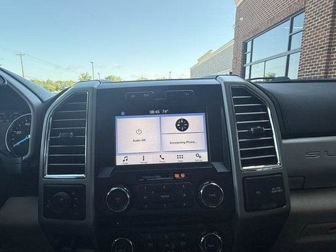 Used 2017 Ford F250 Lariat w/ Chrome Package AWD/4WD image 24