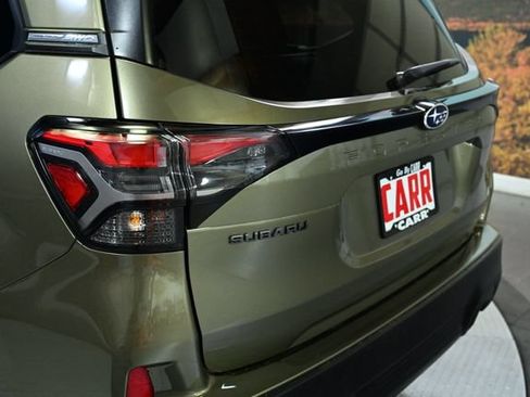 Used 2025 Subaru Forester Premium AWD/4WD image 18
