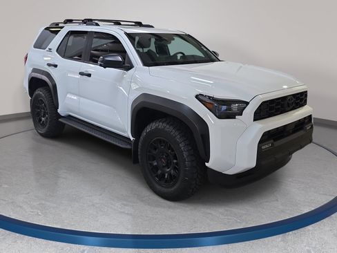 Used 2025 Toyota 4Runner TRD Off-Road Premium AWD/4WD image 4