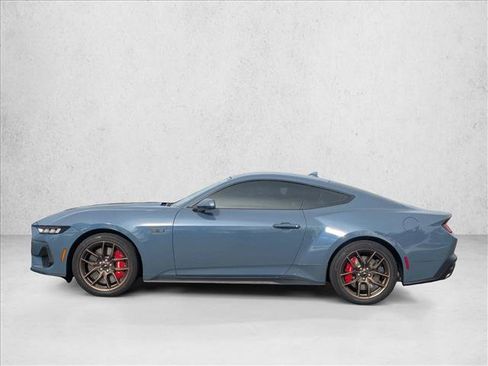 Used 2024 Ford Mustang GT Premium image 8