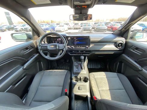 Used 2023 Chevrolet Colorado W/T image 23