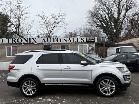 Used 2016 Ford Explorer Limited w/ Equipment Group 301A image 5