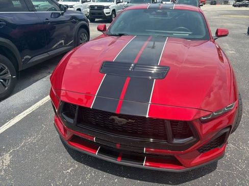 Used 2024 Ford Mustang GT Premium RWD image 9
