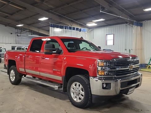 Used 2015 Chevrolet Silverado 2500 LT w/ LT Convenience Package image 7