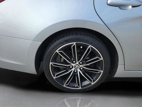 Used 2022 Toyota Avalon Touring image 26