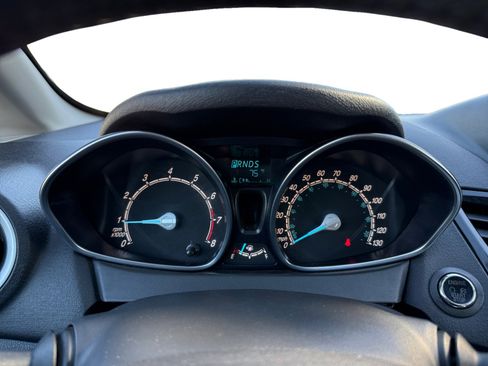 Used 2014 Ford Fiesta Titanium image 15