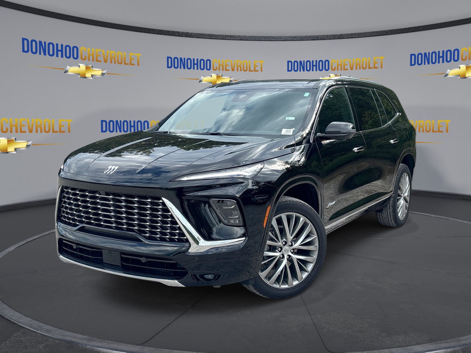 Used 2026 Buick Enclave Avenir w/ Super Cruise Package FWD image 4