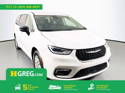 Used 2024 Chrysler Pacifica Touring-L