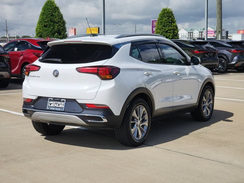 Used 2022 Buick Encore GX Essence w/ Advanced Technology Package FWD image 7