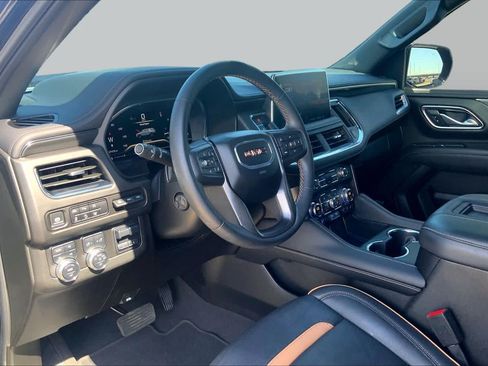 Used 2024 GMC Yukon AT4 w/ AT4 Premium Plus Package AWD/4WD image 18