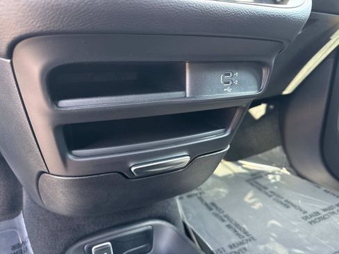 New 2026 Chrysler Voyager LX image 25