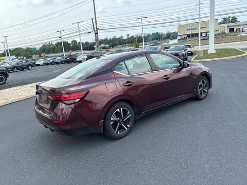 Used 2025 Nissan Sentra SV FWD image 8