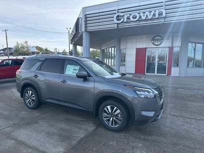 New 2025 Nissan Pathfinder SL