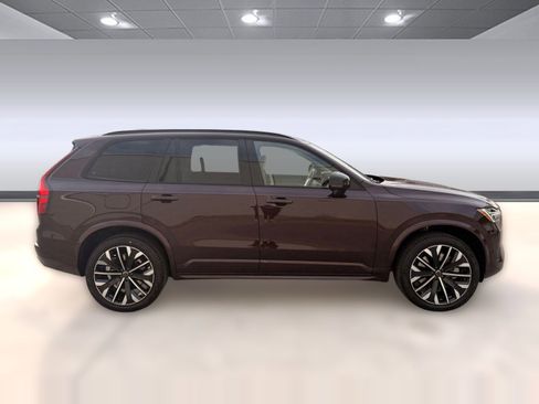 New 2026 Volvo XC90 T8 Ultra w/ Protection Package AWD/4WD image 8